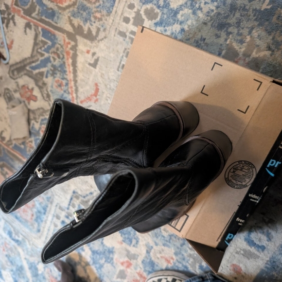 Black Franco Sarto Leather Boots 👢 - Picture 5 of 15